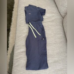 Figs Women’s Space Navy Set